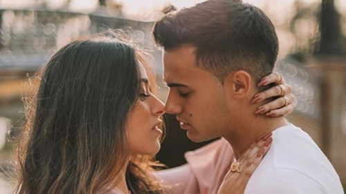 Reguilon makes his relationship with YouTuber Marta Diaz official