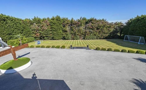 Inside Andy Carroll and Billi Mucklow’s £5m home with mini Angel of the North statue in Newcastle star’s garden