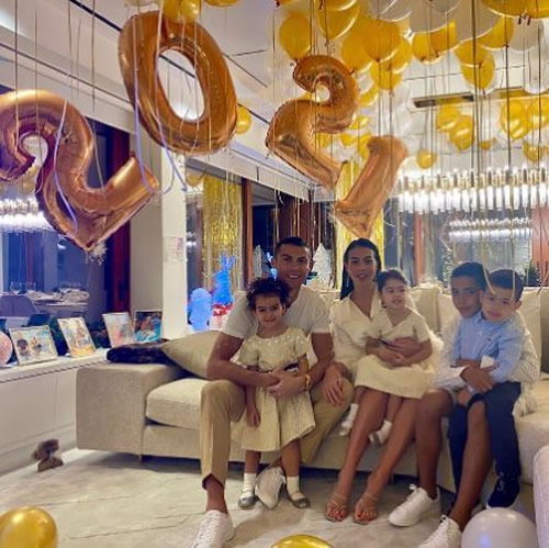 Cristiano Ronaldo celebrates New Year with Georgina Rodriguez and children as family welcome 2021 with gold balloons