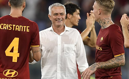 Roma coach Mourinho delighted after victory over Udinese