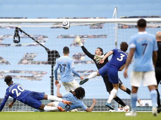 Sergio Aguero misses penalty as Man City title party delayed with Chelsea defeat