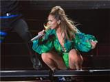  J.Lo, 'Iron Man' suit star in World Cup extravaganza 