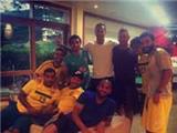 Manchester United Reunion! Rio Ferdinand is watching Brazil v Croatia round the Da Silvas’ house 