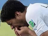  Uruguay striker Luis Suarez tells FIFA he did not bite Italy's Giorgio Chiellini 