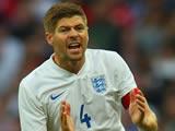  David Beckham urges Steven Gerrard to stay on as England captain 