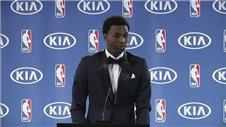 Wiggins presented as NBA Rookie of the year