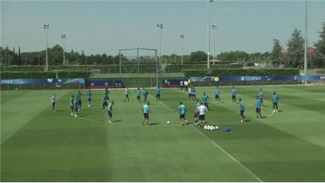 Italy train for final time ahead of Germany clash