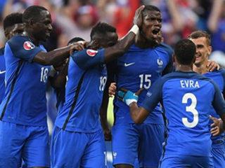  France 5 - 2 Iceland: Five-star France reach semi-finals as Iceland melt in Paris 