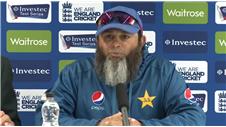 Mushtaq - Pakistan bowlers must get back to basics
