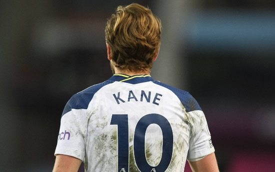 Harry Kane urged to seal Manchester United transfer as he “deserves to win trophies”
