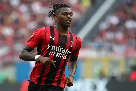 Liverpool join Chelsea in the race to sign AC Milan star