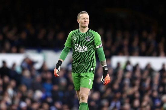 TAKE YOUR PIC Man Utd, Chelsea and Spurs in Pickford transfer battle with Everton goalkeeper yet to be given agreed five-year deal