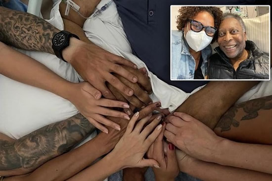 Pele's daughter shares heartbreaking picture of family's final moments together