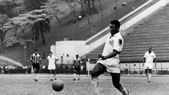 Pele's funeral to be held Monday, Tuesday at home of club team Santos