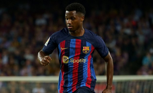 Mendes informs Barcelona of Man Utd contact for Fati