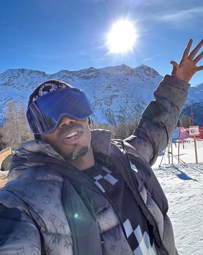 'Big problem' Paul Pogba torn into for 'going skiing while Juventus team-mates struggle'
