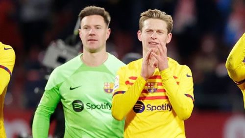 Ter Stegen: I want Man United target De Jong to stay at Barca forever