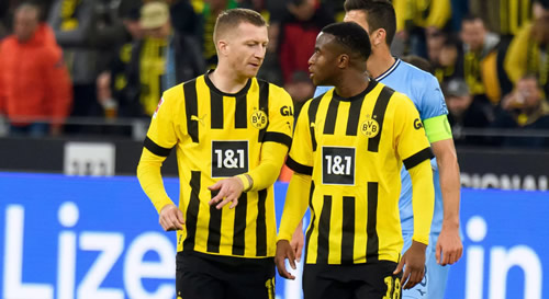 Man United interested in bringing Borussia Dortmund star to Old Trafford for free