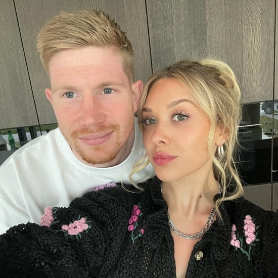 THE FINAL PUSH Kevin De Bruyne wears matching tracksuit as Man City star enjoys stroll through Cheshire with wife Michele
