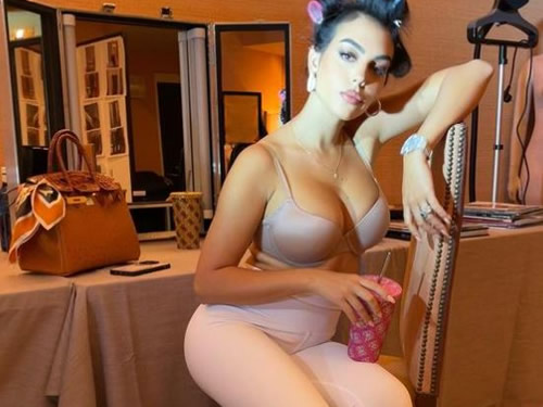Georgina Rodriguez strips down to bra for steamy photo shoot as