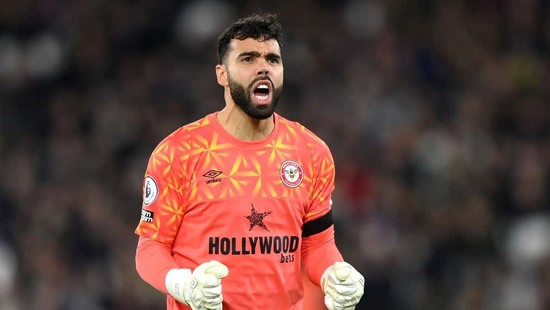Man Utd to miss out on David de Gea's replacement? Tottenham close to agreeing personal terms with £40m-rated Brentford star David Raya