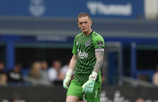 PICKED OFF Everton identify Jordan Pickford replacement with cut price transfer clause as Man Utd opt to replace De Gea