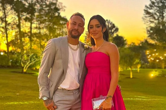 Neymar admits he 'made a mistake' in public apology to pregnant girlfriend on Instagram