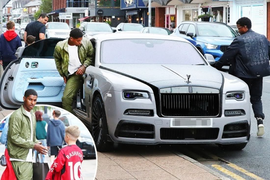 Marcus Rashford delights young fan with autograph whilst leaving £700k supercar on double yellows