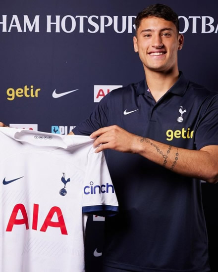 AL ABOARD Tottenham confirm second transfer of the day as Argentine striker Alejo Veliz joins amid Harry Kane uncertainty
