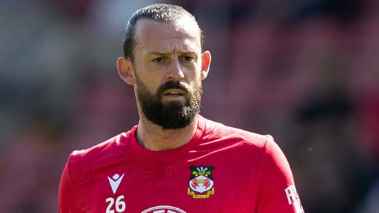 Wrexham signing Steven Fletcher reveals he 'had a few offers' but only Red Dragons 'gave him that buzz'