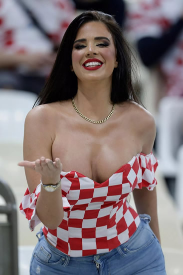 'World Cup's sexiest fan' Ivana Knoll shares topless pic as fans can't believe size of boobs