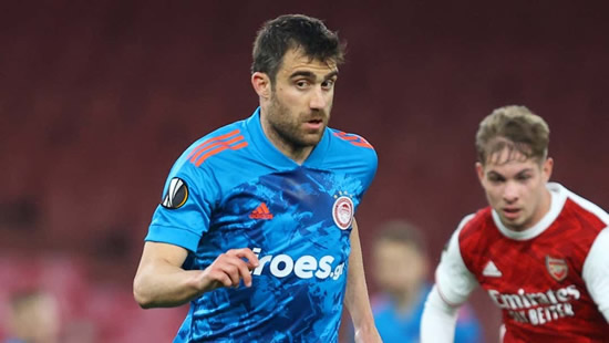 Ex-Arsenal defender Sokratis rejects Real Betis move, 'hoping' Bayern Munich come calling amid injury crisis