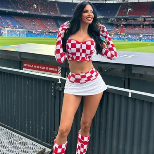 MIX UP, LOOK SHARP World Cup’s hottest fan Ivana Knoll reveals career change as she shows off hidden talent in racy outfit