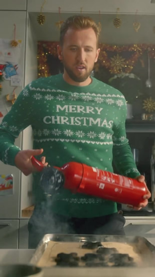 AD SCORCHER Harry Kane stars in Christmas-themed Amazon advert – failing to whip up a festive dinner