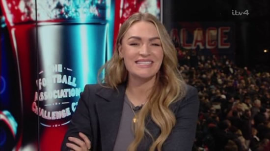 ITV LAUR Fans admit they’re ‘tuning in just for her’ as Laura Woods wows again on ITV for Crystal Palace vs Everton