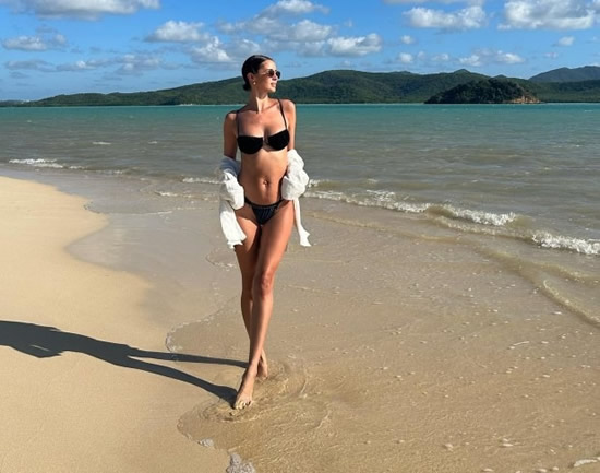 MADD WORLD James Maddison’s model girlfriend Kennedy Alexa shows off incredible bikini body as fans brand her ‘hot mama’
