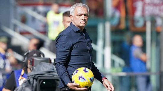 Mourinho rejects Saudi move, weighs European offers - source