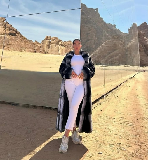 GEOR DROP Georgina Rodriguez puts on busty display in desert photoshoot as fans call Cristiano Ronaldo’s girlfriend ‘amazing’
