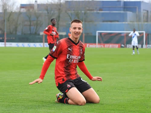 CAM AND GET ME Arsenal and Tottenham in transfer battle for 15-year-old AC Milan wonderkid – and can land him for FREE