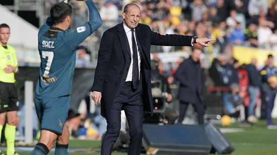 Alex Sandro concedes Juventus exit now closer